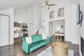 Stylish Abode Free Parking, Pool, Gym & Near NRG
